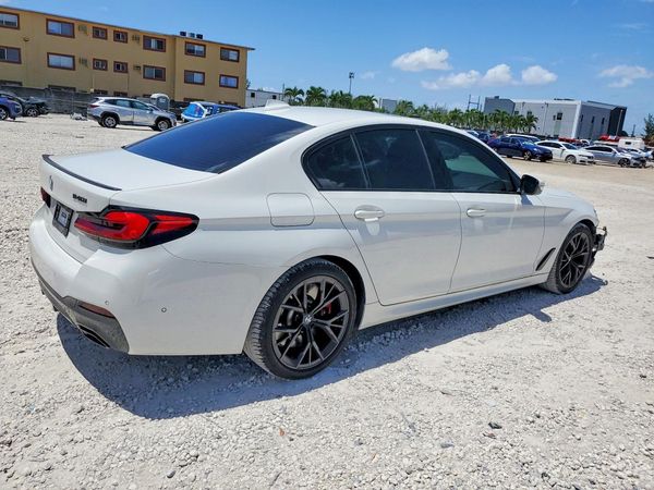 2022 BMW 540