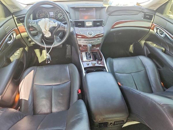 2015 INFINITI Q70