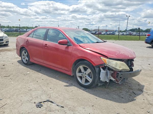 2012 TOYOTA CAMRY — Passenger 3/4