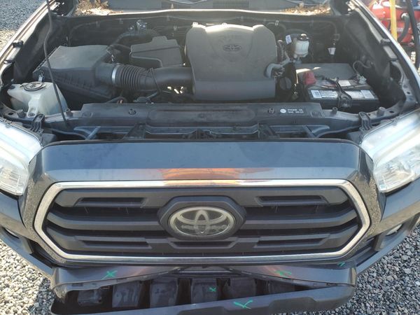 2019 TOYOTA TACOMA SR5