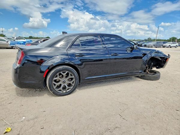 2018 CHRYSLER 300