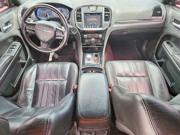 2018 CHRYSLER 300