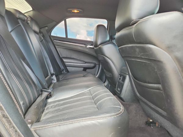 2018 CHRYSLER 300