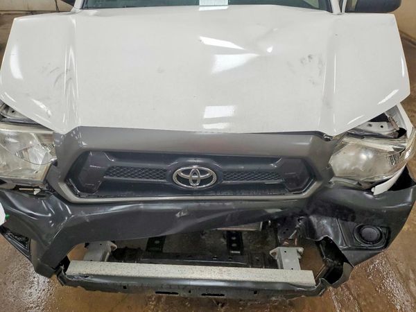 2012 TOYOTA TACOMA
