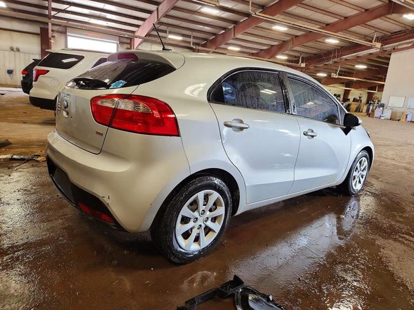 2015 KIA RIO GL - Middle-low