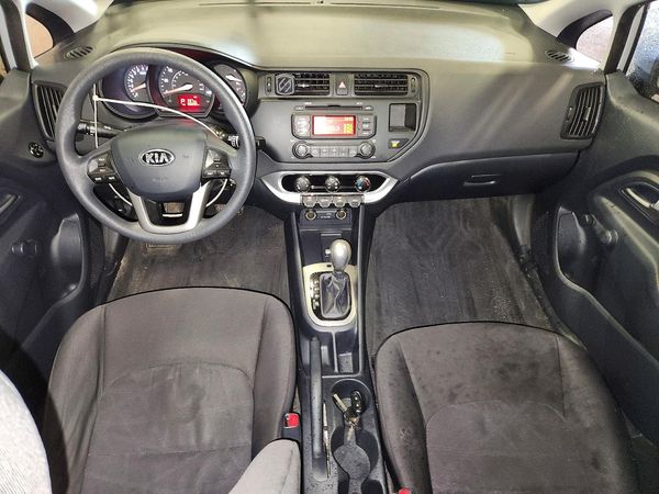 2015 KIA RIO GL - Middle-low