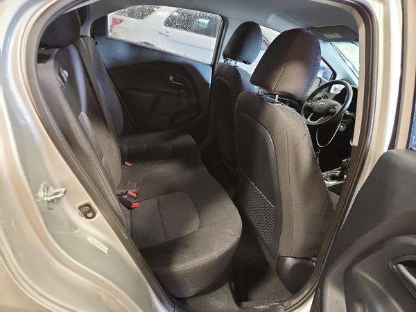 2015 KIA RIO GL - Middle-low