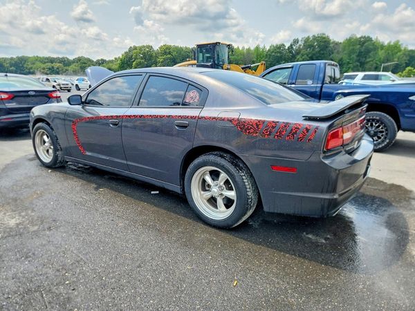 2013 DODGE CHARGER SE