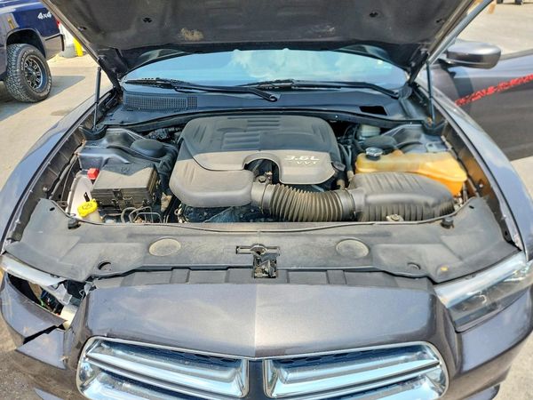 2013 DODGE CHARGER SE