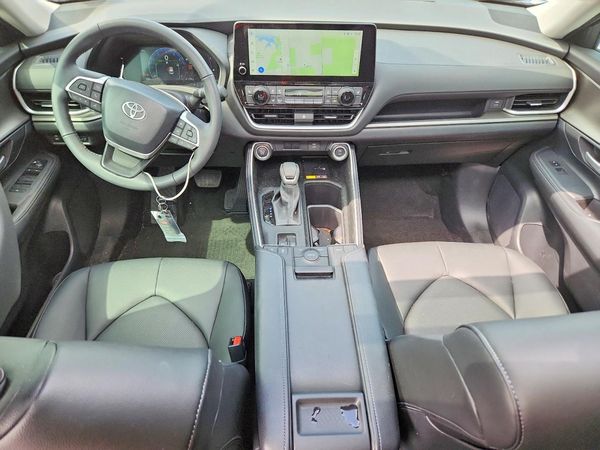 2026 TOYOTA GRAND HIGHLANDER