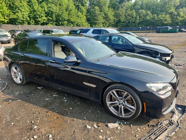 2015 BMW 740 xDrive