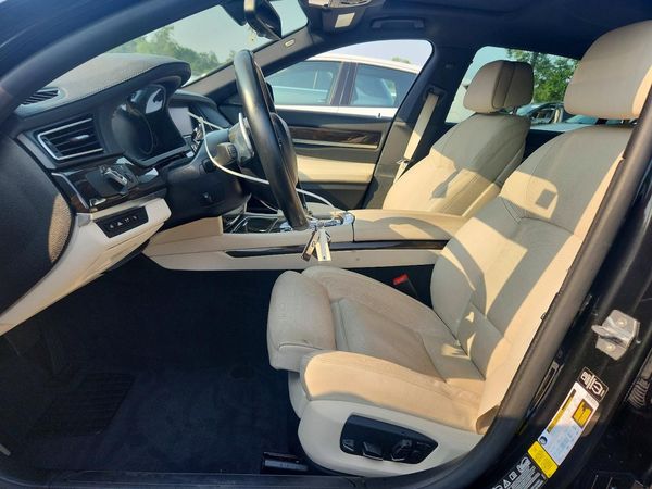 2015 BMW 740 xDrive