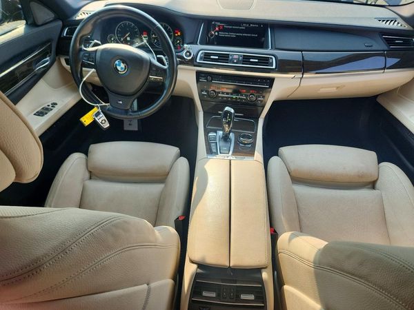 2015 BMW 740 xDrive