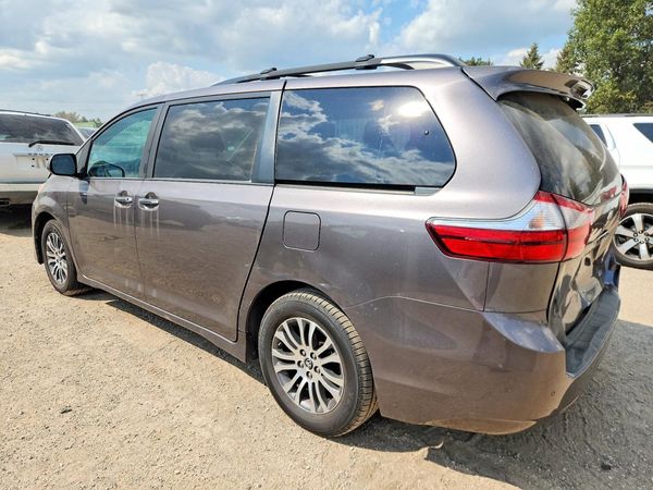 2019 TOYOTA SIENNA