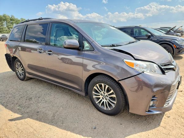 2019 TOYOTA SIENNA