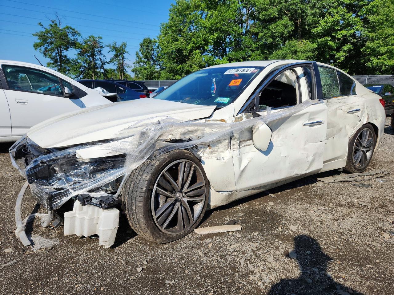 2017 INFINITI Q50 — Front 3/4