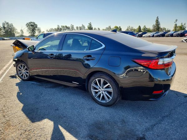 2017 LEXUS ES