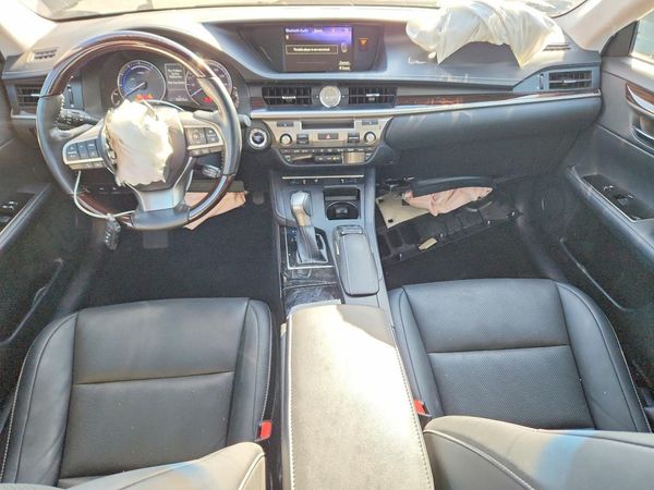 2017 LEXUS ES