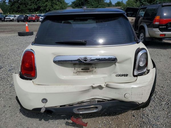 2015 MINI COOPER