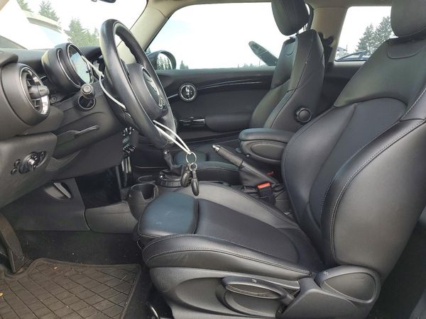2015 MINI COOPER