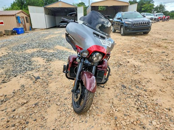 2019 HARLEY-DAVIDSON FLSE