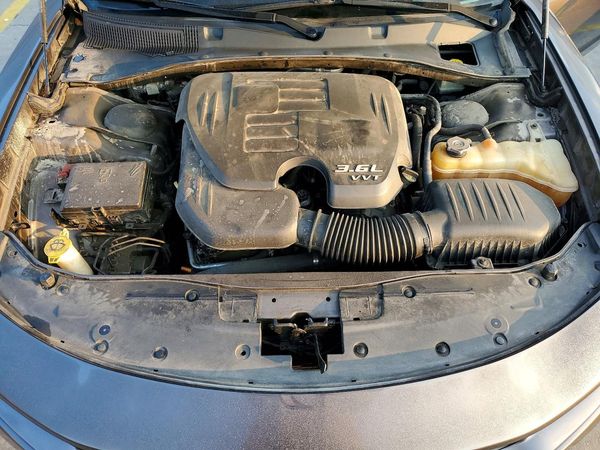 2016 DODGE CHARGER SE
