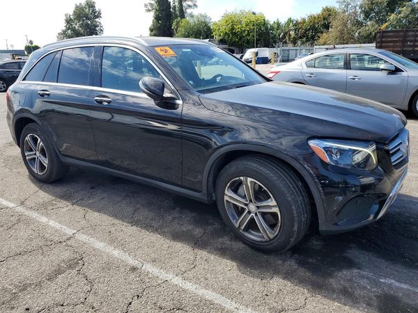 2017 MERCEDES-BENZ GLC