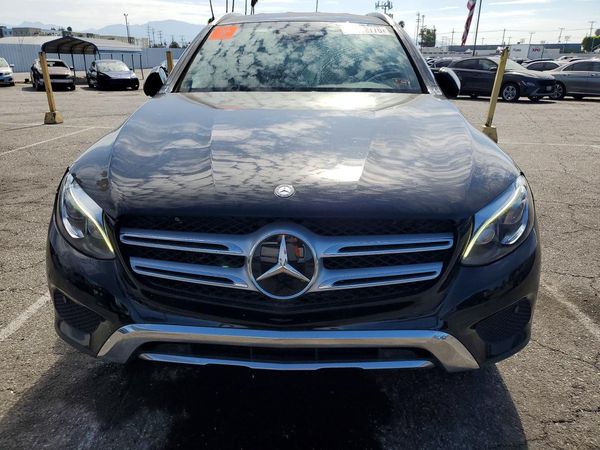 2017 MERCEDES-BENZ GLC