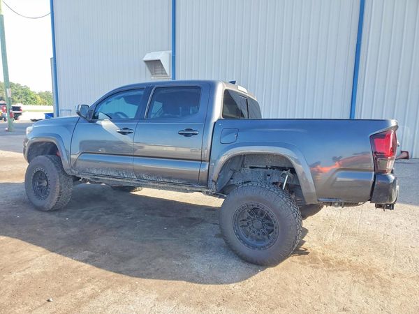 2020 TOYOTA TACOMA SR5