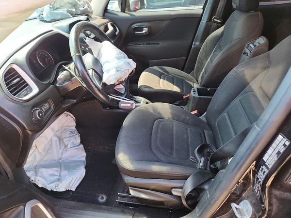 2020 JEEP RENEGADE Latitude, Longitude — DENT