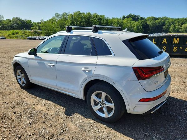 2024 AUDI Q5 quattro Premium