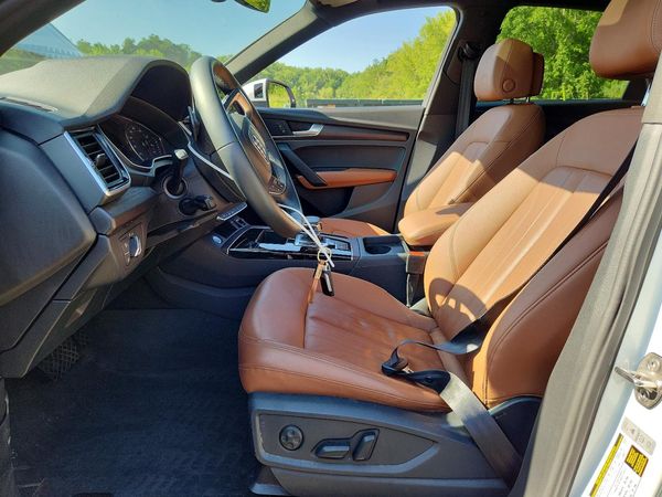 2024 AUDI Q5 quattro Premium
