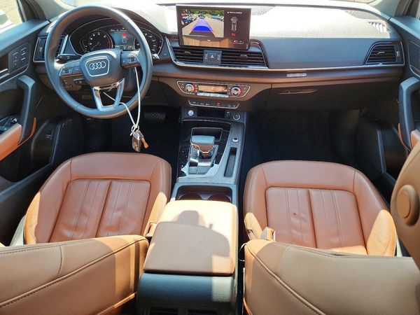 2024 AUDI Q5 quattro Premium
