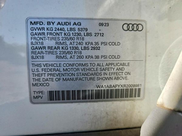 2024 AUDI Q5 quattro Premium