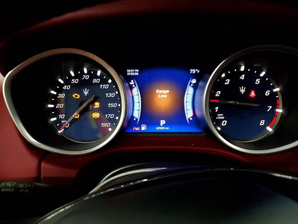 2014 MASERATI GHIBLI