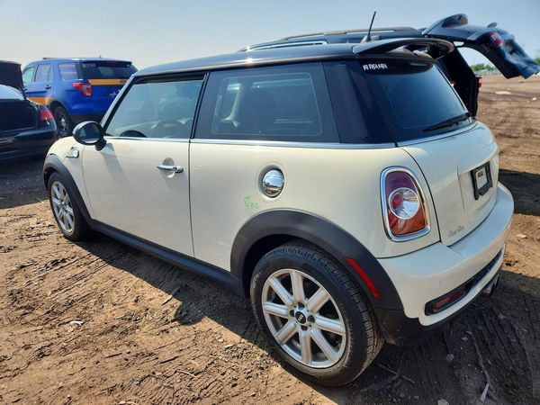 2013 MINI COOPER