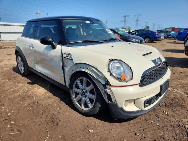 2013 MINI COOPER