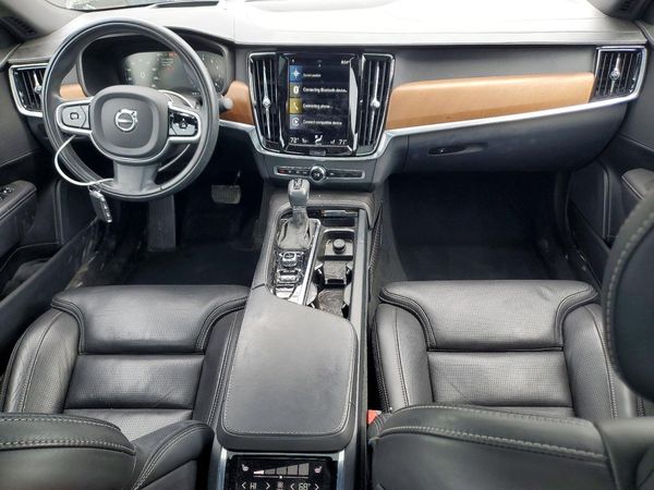 2017 VOLVO S90 Inscription