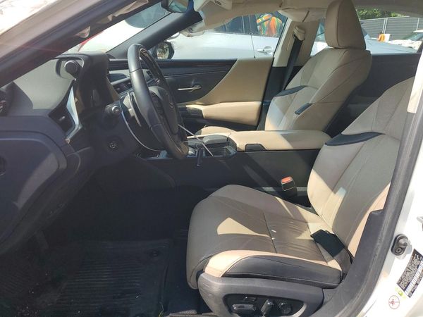 2019 LEXUS ES 350