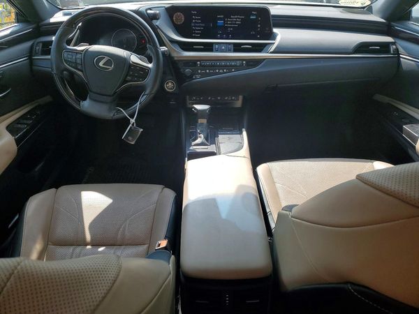 2019 LEXUS ES 350