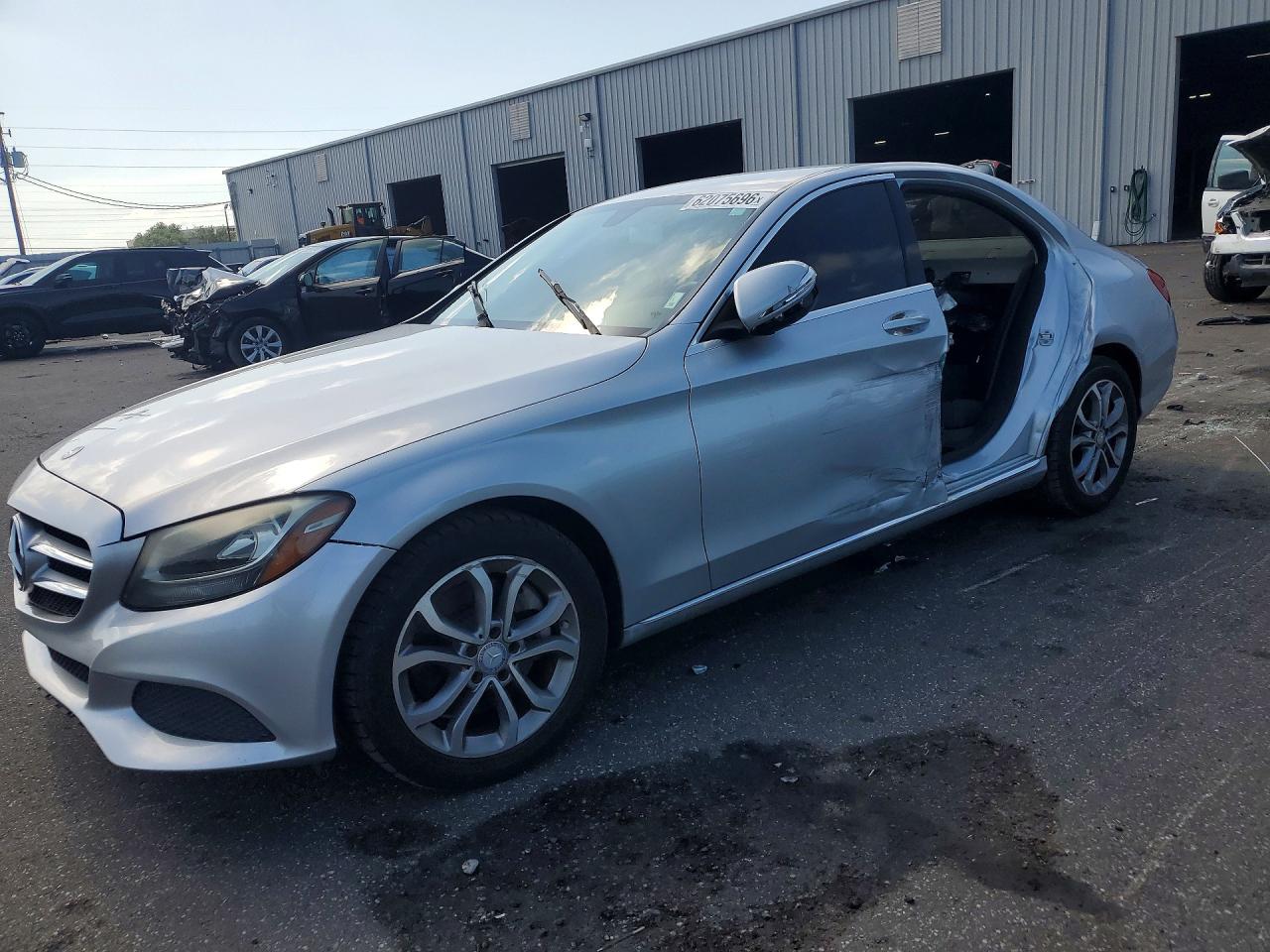 2017 MERCEDES-BENZ C Base