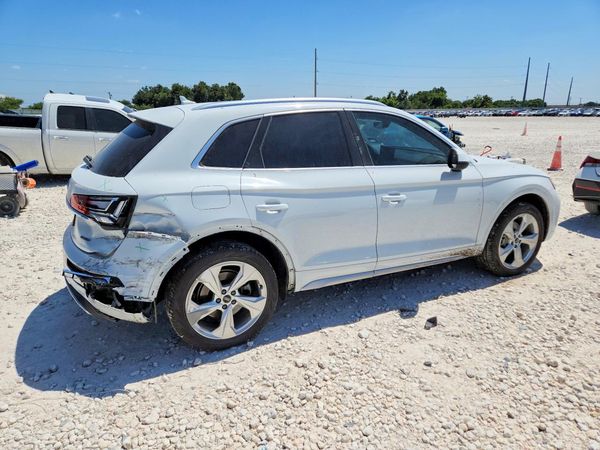 2021 AUDI Q5 quattro Premium Plus