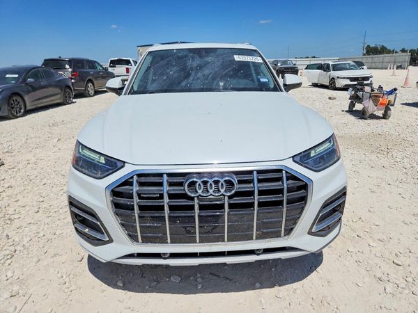 2021 AUDI Q5 quattro Premium Plus