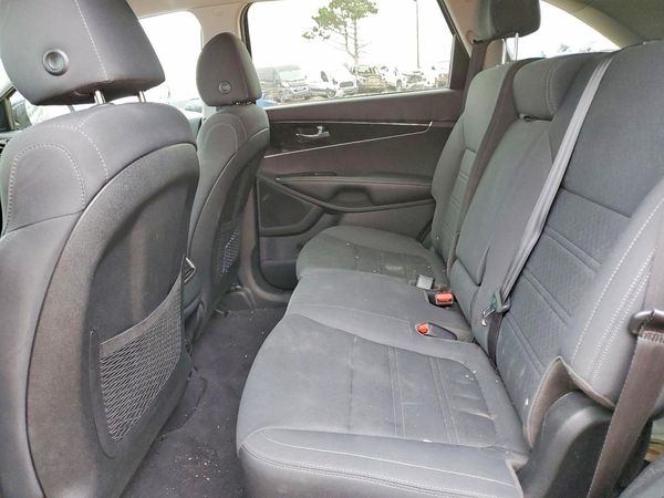 2020 KIA SORENTO L, LX, S