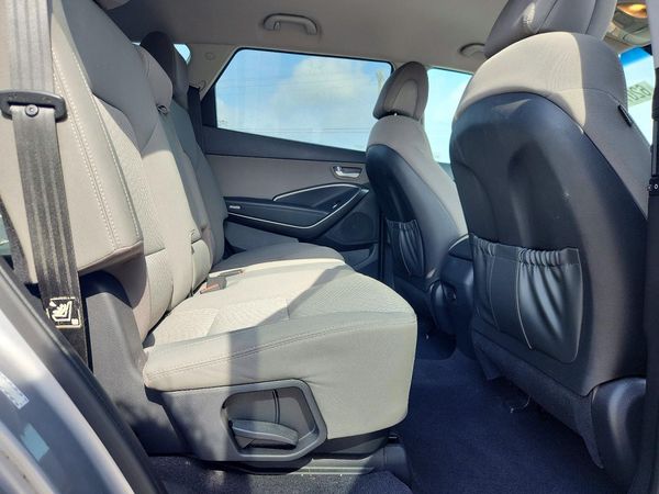 2017 HYUNDAI SANTA FE GI