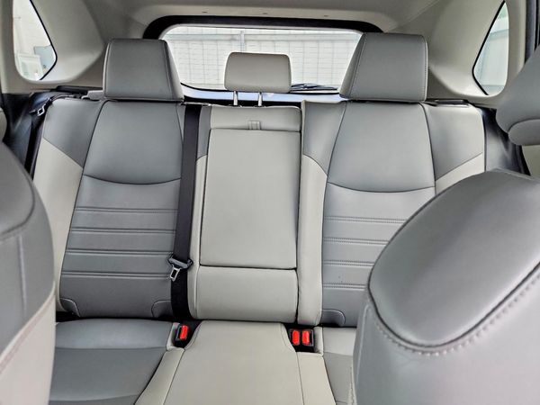 2022 TOYOTA RAV4 XLE Premium — SUVN
