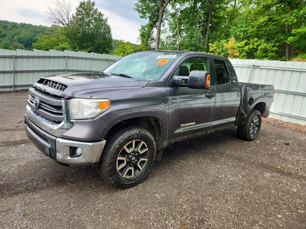 2015 TOYOTA TUNDRA SR5 Grade
