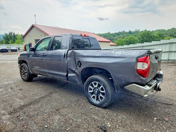 2015 TOYOTA TUNDRA SR5 Grade