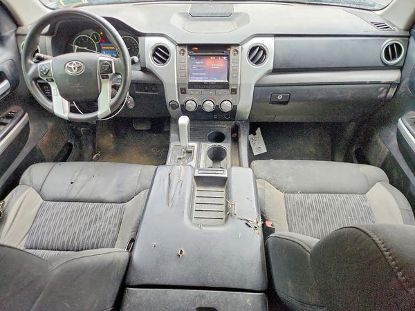2015 TOYOTA TUNDRA SR5 Grade
