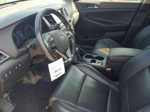 2017 HYUNDAI TUCSON